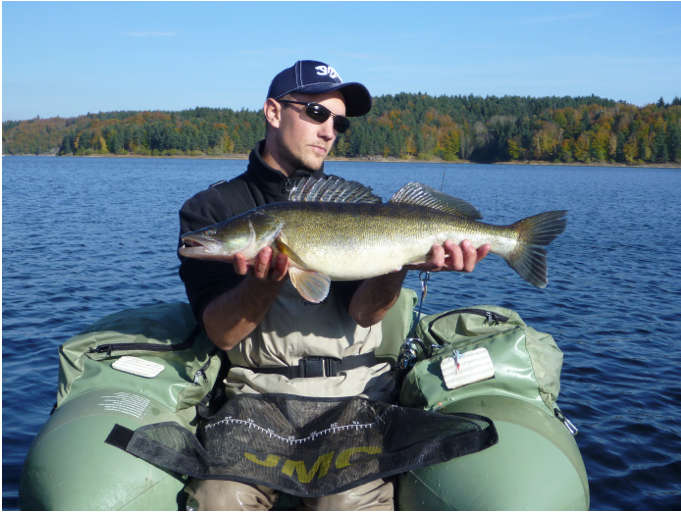 Le franc succès du troisième Open float-tube du barrage de Lavalette (Haute-Loire)