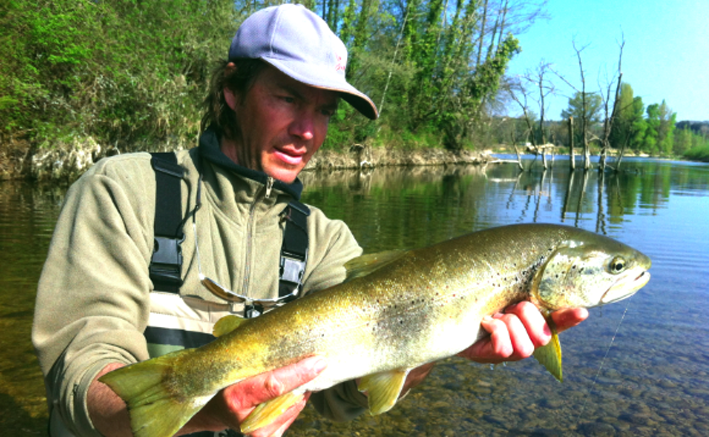 Pour Noël, offrez lui un stage de pêche !