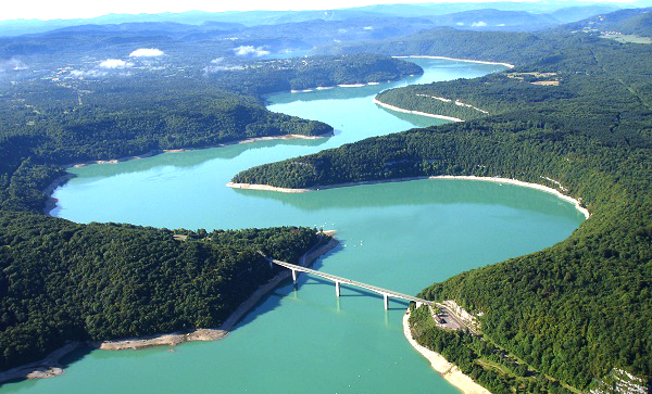 Jura, mobilisez-vous pour le lac de Vouglans !
