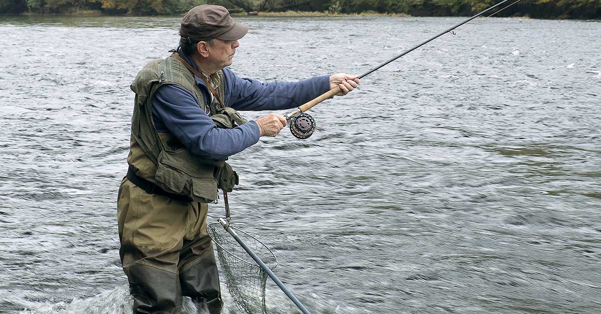 Mouche noyée légère à deux mains