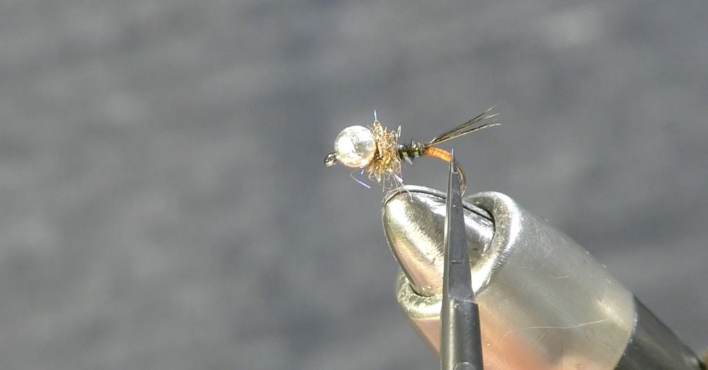 Pêches Sportives Vidéo n°65 : Montage, les nymphes pour la pêche à la nymphe au fil de Geoffrey Brunet