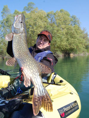 Jérémy Seguin, premier vainqueur de l’AFCPL Float tube Tour
