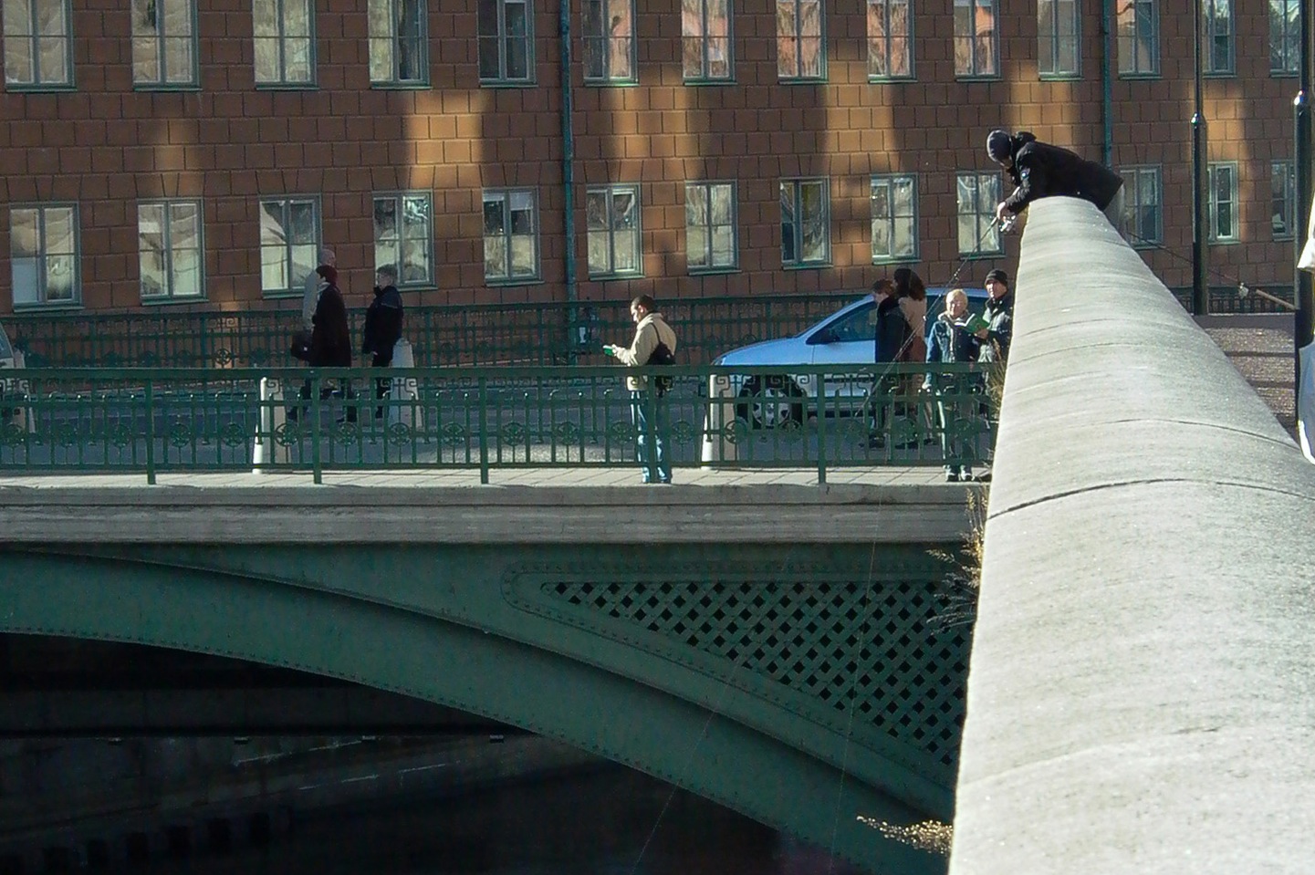 Street fisherman, le pêcheur urbain